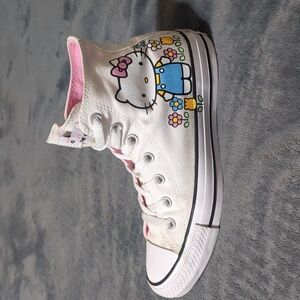Hello Kitty Converse Chuck Taylor  All Star Hi Flowers  Unisex M5 W7